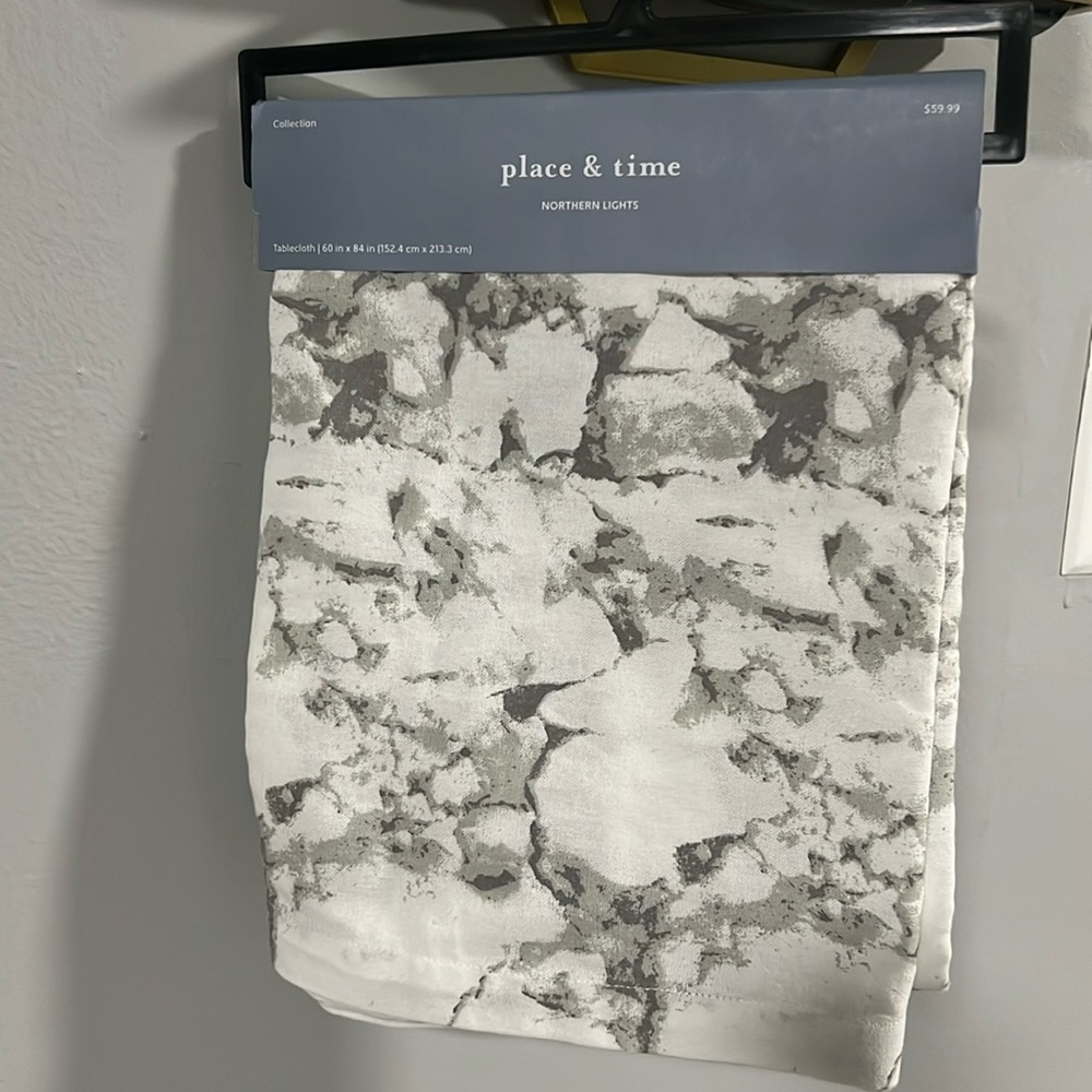 Marble table cloth